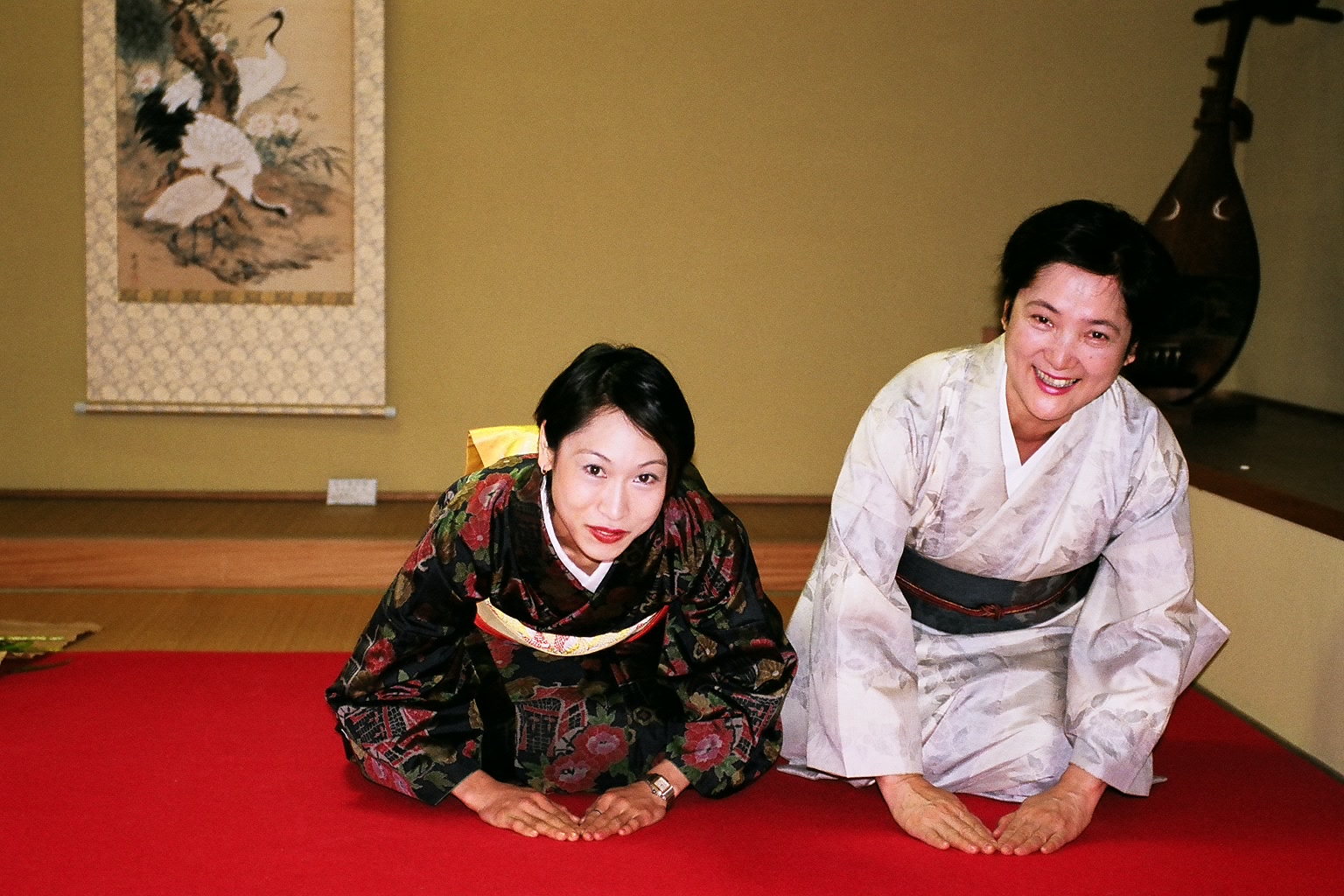 白水館大小女將